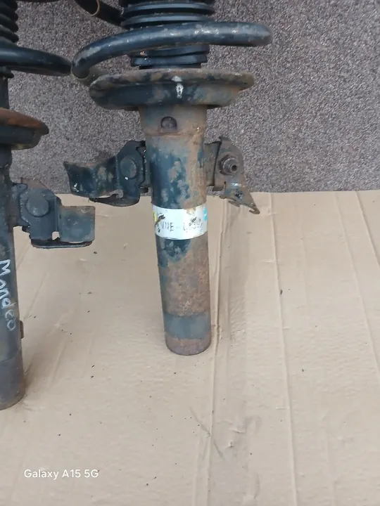 Ammortizzatori anteriori Ford Mondeo MK3 1.8 2.0 16V image 3