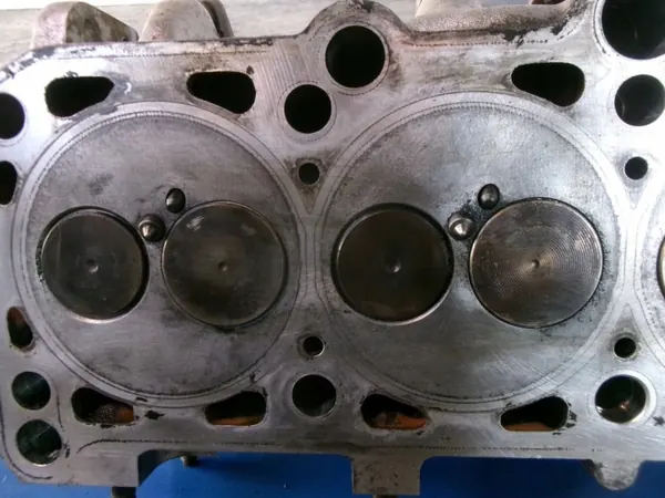 Culasse Moteur OEM 028103373N pour VW Golf 3 image 7
