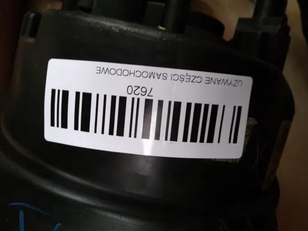 Jeep Patriot etuvalo vasen OEM 06-12 image 5