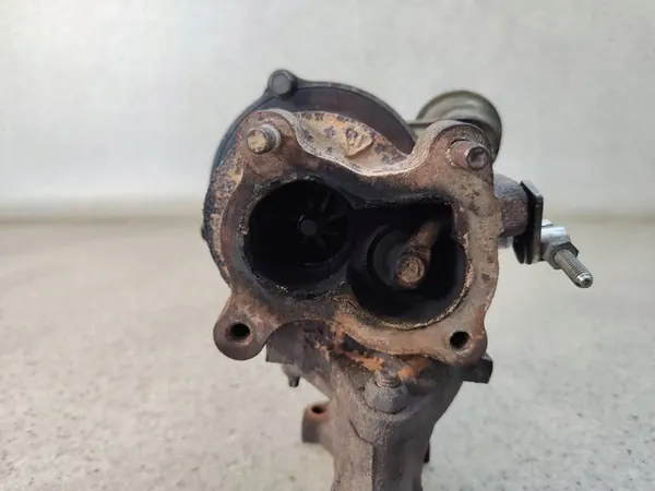 Turbo Nissan Almera 2 II Lift 1.5 DCI - 22735H33771 image 3