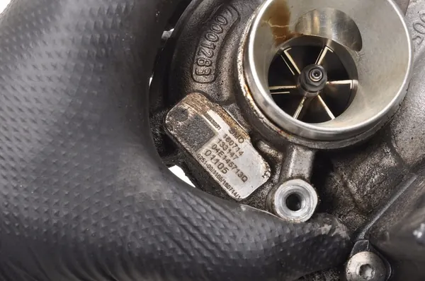 Turboaggregat SKODA FABIA III GOLF VII 1.2 TSI 04E145713Q image 8