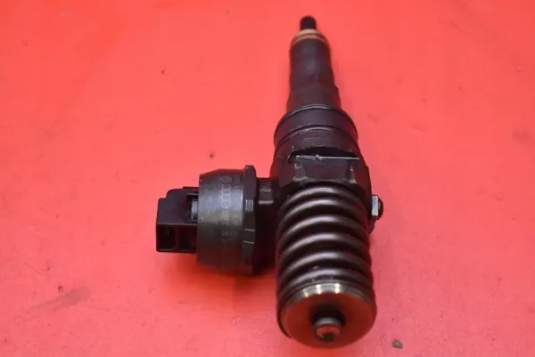 Injectiepomp OEM 038130073AQ voor VW Golf 4 1.9 TDI image 4