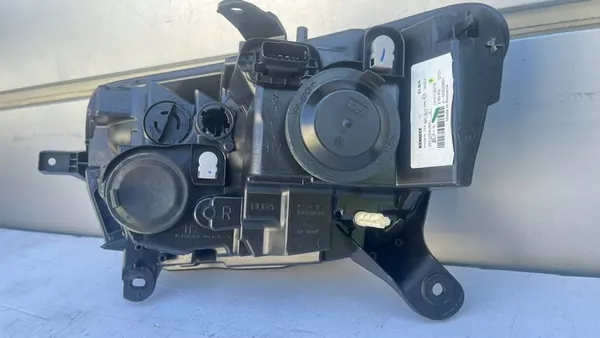 Etuvalo Dacia Sandero II Logan II Lift 16-20 Oikea 260105925R image 6