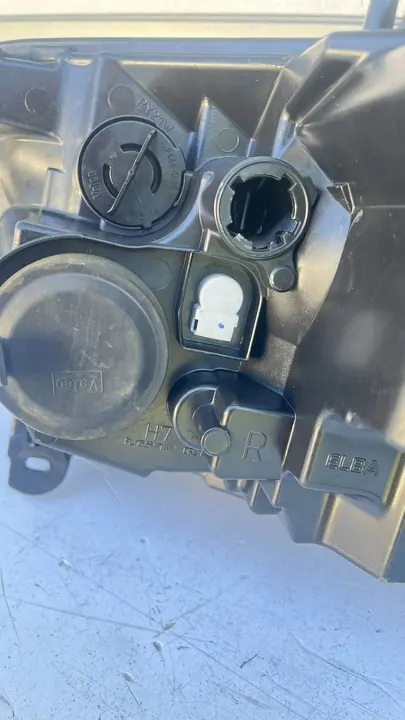 Etuvalo Dacia Sandero II Logan II Lift 16-20 Oikea 260105925R image 8