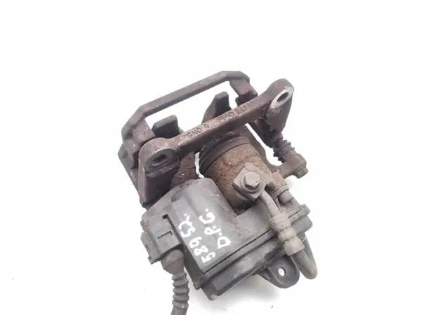 Audi A4 Taka jarruventtiili OEM 8W0615406AA 2016 image 5