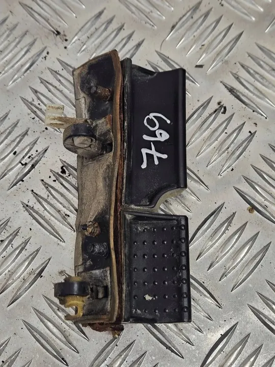 Kia Sportage 2006 Heckklappengriff OEM 2E0003800 image 3