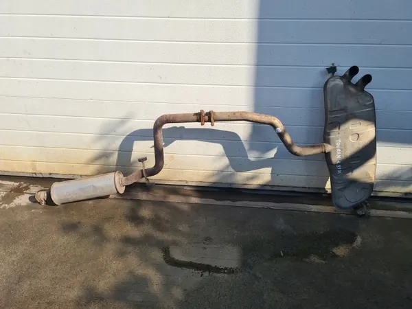 VW Touran 1.9 TDI Uitlaatpijp Demper OEM 1K0253611C image 2