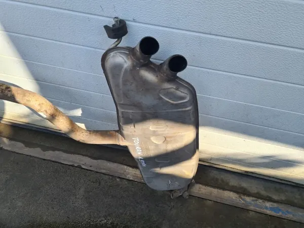 VW Touran 1.9 TDI Uitlaatpijp Demper OEM 1K0253611C image 4