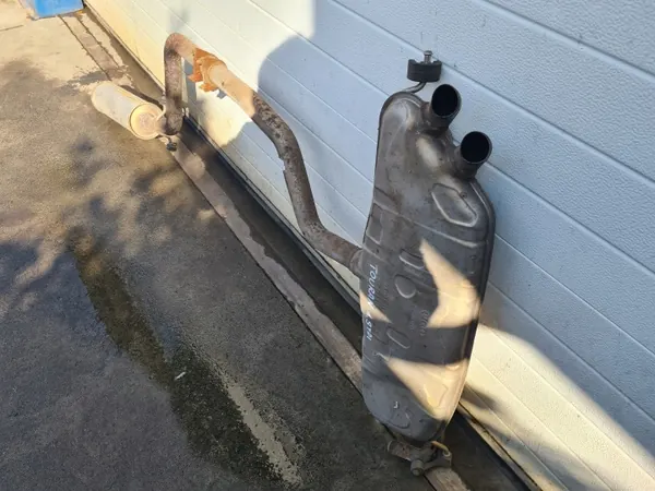 VW Touran 1.9 TDI Uitlaatpijp Demper OEM 1K0253611C image 9