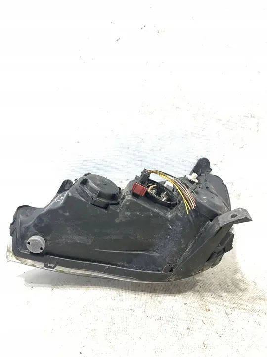 Opel Corsa C 2005 Faro delantero derecho image 4