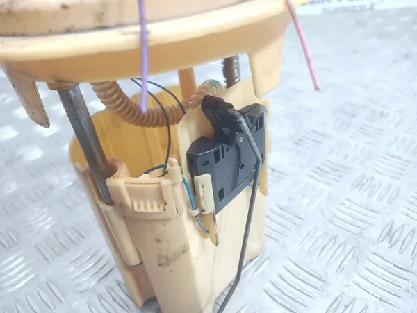 Brandstofniveausensor Citroen C3 Picasso 2011 OEM 9685044880 image 2