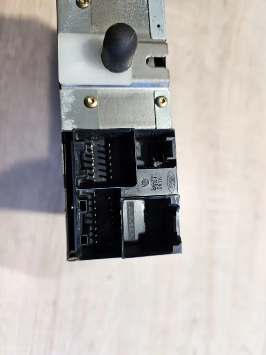 Lincoln Town Car Radio OEM F8VF19B132AA - Gebruikt image 7