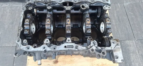 BMW Motorblock OEM 111106160915 - Gebraucht image 8