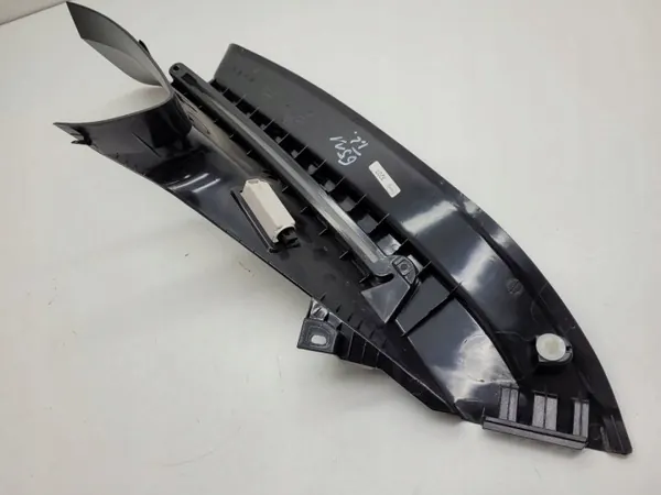 Taka-pilarisuojus vasen oikea OEM 9169785 9169786 BMW 5 F11 image 8