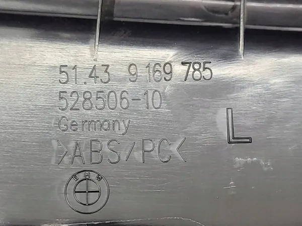 Taka-pilarisuojus vasen oikea OEM 9169785 9169786 BMW 5 F11 image 9