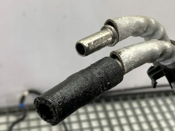 Brandstofleidingen OEM GJ32-9H334-AH voor Jaguar E-Pace image 3
