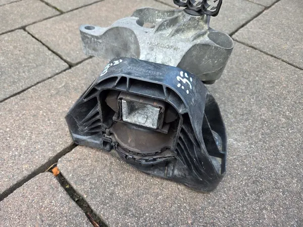 Supporto motore RENAULT CLIO IV CAPTUR DACIA OEM 112845638R image 2