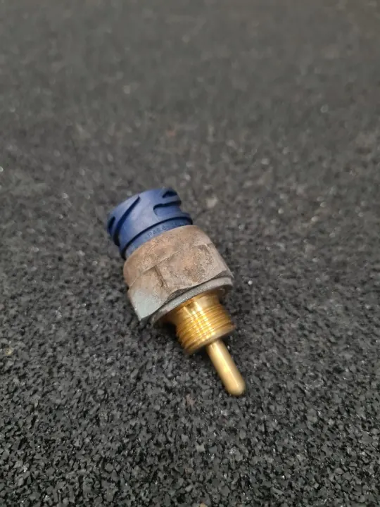 Sensor Temperatura OEM 51.27421-0337 para Camiones MAN image 2