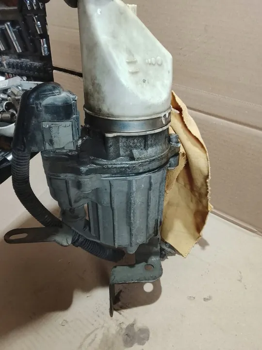 Pompe de direction OEM 13292554 pour Opel Zafira B image 5