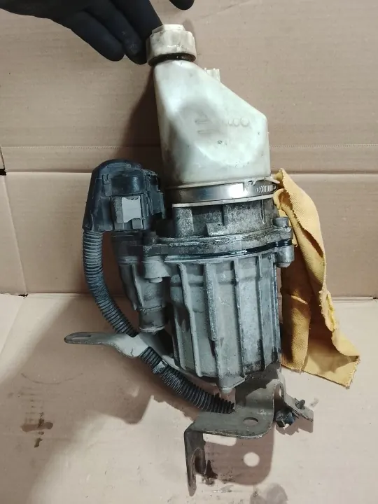 Pompe de direction OEM 13292554 pour Opel Zafira B image 6
