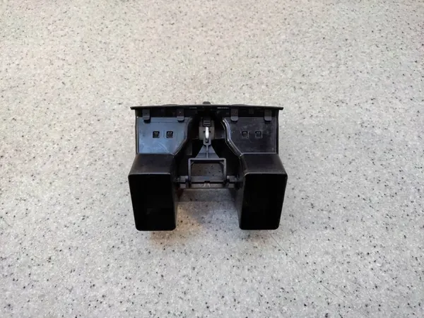 Grelha de ventilação traseira VW Touran II 1T0819203B image 6