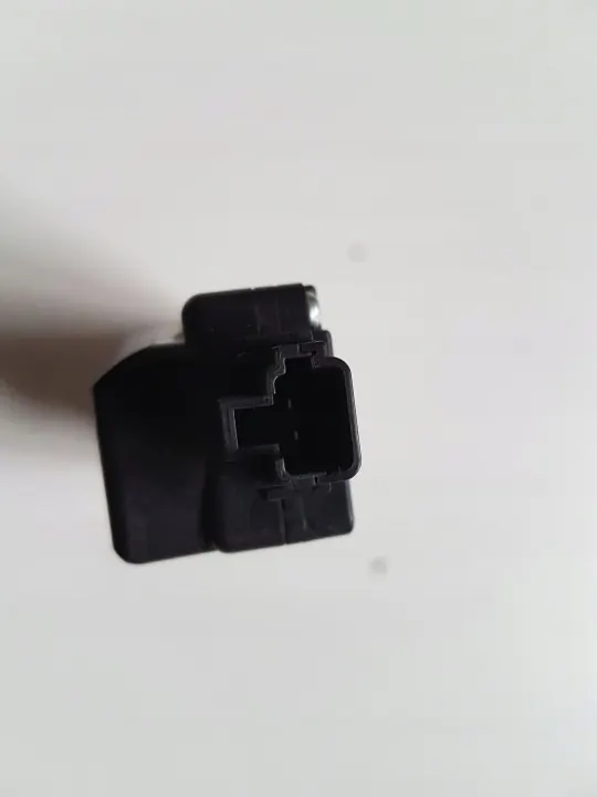 Motor de asiento Nissan Navara D23 OEM 8640001480 image 4