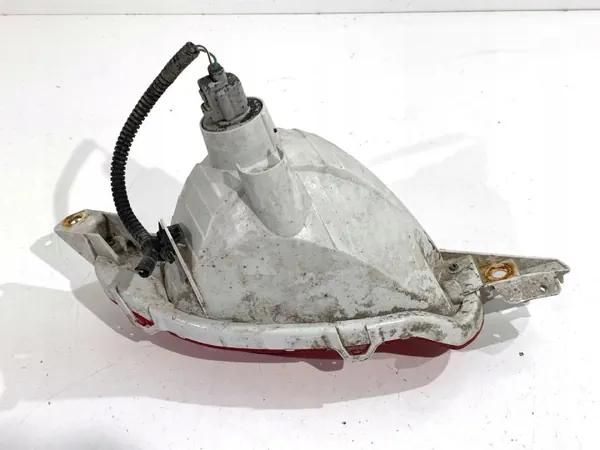Luz do pára-choques traseira esquerda OEM LORK-1628-11830 Toyota Yaris image 3