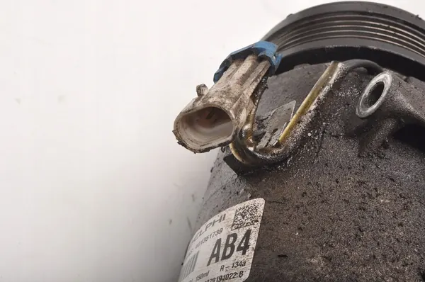 Opel Astra H III AC Kompressori image 4