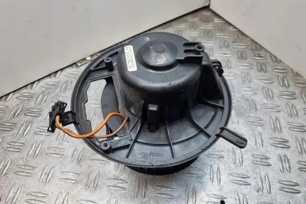 Verwarming VW PASSAT VARIANT B6 2.0L diesel 2007 3C1820015M image 3