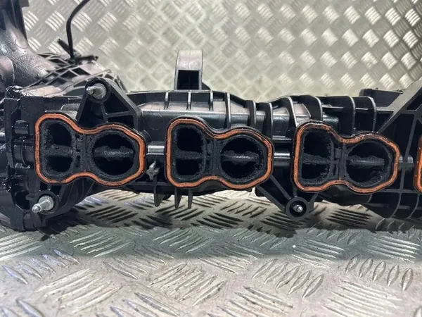 Collecteur d'admission BMW X3 (F25) 3.0L Diesel 2013 OEM 7811909 image 6