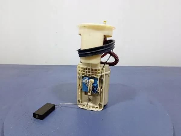 Brandstofpomp OEM 3B0919051C voor VW Passat B5 1.8T image 2