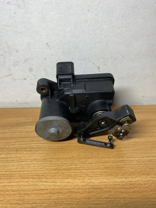 Fläppmotor C2468 för Mercedes-Benz M-Klass 3.0L image 3