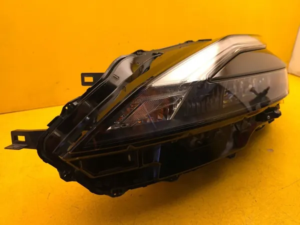 Nissan Qashqai J12 Vasemman Etuvalon Full LED Adaptivo image 5