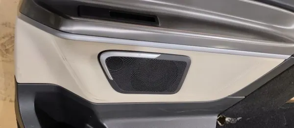 OEM BOCZEK TAPICERKA BAGAŻNIKA PRAWY TYŁ MERCEDES V KLASA W447 LONG image 5
