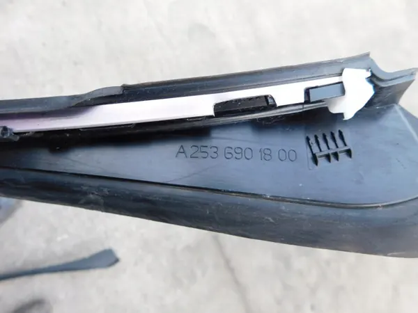 Mercedes GLC takräcken OEM A2536901700 Set image 3