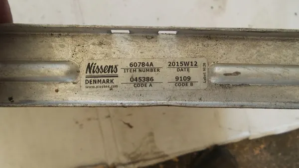 Radiador de agua BMW E46 Compact N46B18A 60784a image 3