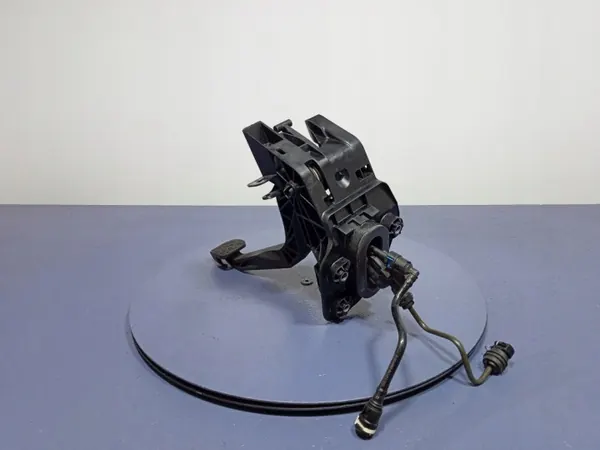 Ford Kopplingspedal OEM H1BC-7B633-C1G Puma MK2 image 3