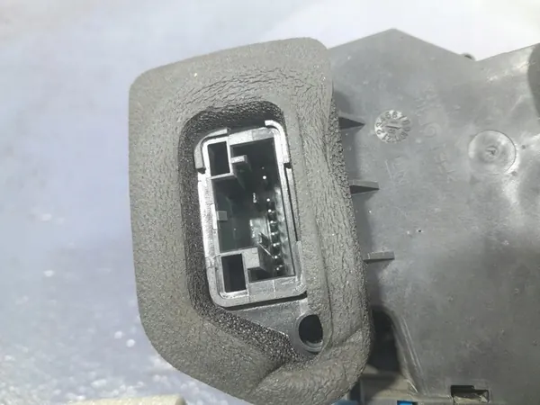 AUDI A6 C8 Vorderes Rechtes Türschloss 9 Pins EU 4K1837016K image 5