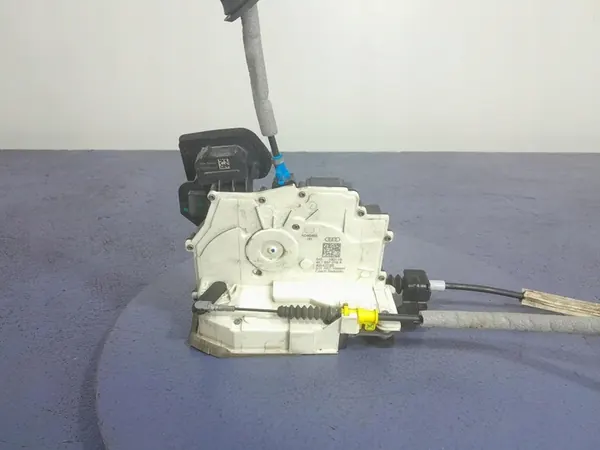 AUDI A6 C8 Vorderes Rechtes Türschloss 9 Pins EU 4K1837016K image 6