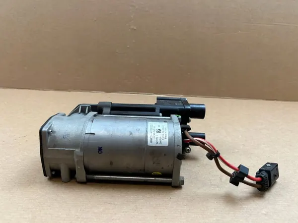 BMW X5 F15 Hinterachsluftfederung Kompressor OEM 687517702 image 8