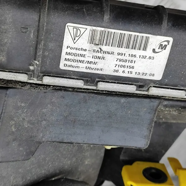 Peça refrigeração Porsche 911 OEM 99110613203 image 9
