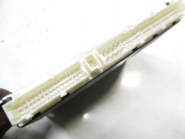 Módulo Suspensão Pneumática OEM A2139003423 Mercedes image 3
