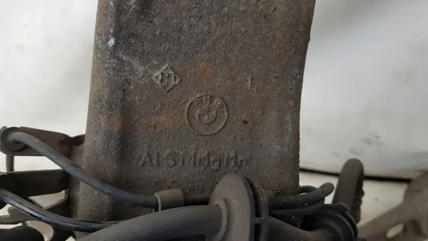 Linker vorderer Radträger OEM 547445 BMW 7 G11 image 6