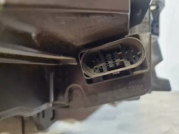 Linker Koplamp Mercedes GLA A156 W156 Lift image 10