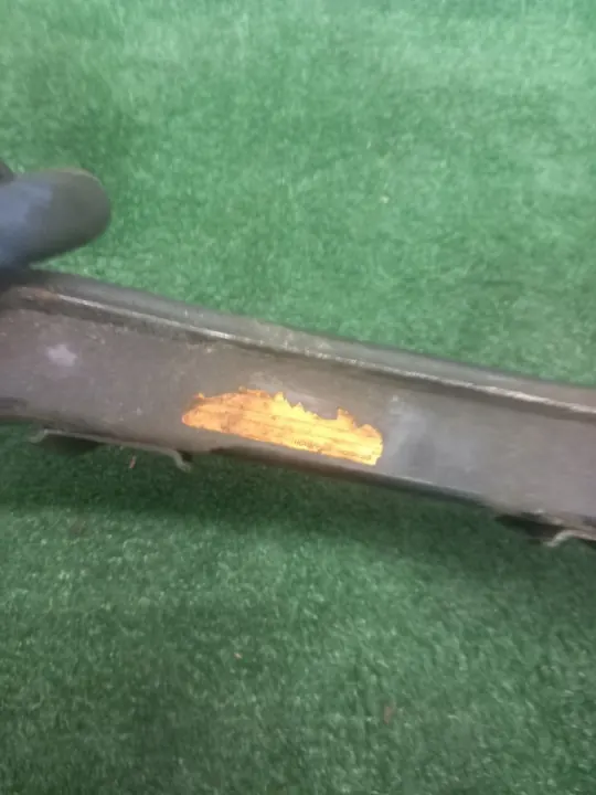 Traverse BMW E46 OEM 123XXX - État Utilisé image 6