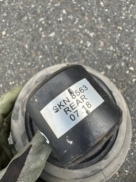 Ohjaamon Jousitus Tyyny Taka Oikea Ford F-Max OEM image 3