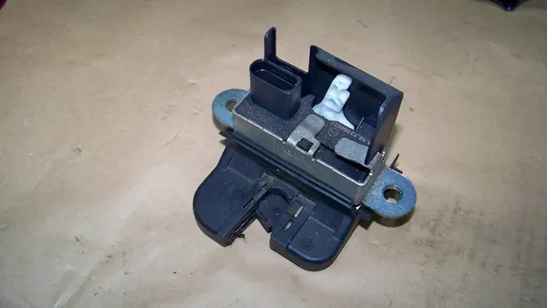 Skoda Yeti Baklucka Lås image 2