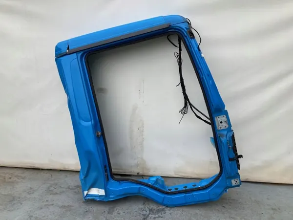 Panneau quart de cabine MAN TGM TGL Euro 6 OEM 4030177N image 2