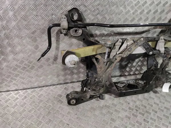Volvo XC90 2016 Achter hulpframe OEM P31387165 image 5