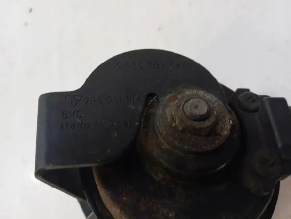 Porsche Cayenne Hupe OEM 7P5951184 mit Halterung image 3